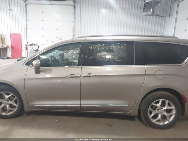 Auction sale of the 2018 Chrysler Pacifica Touring L Plus, vin: 2C4RC1EG0JR270699, lot number: 44925852