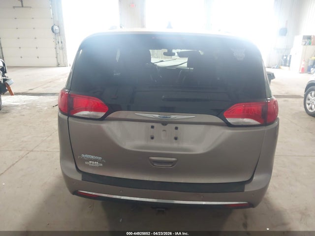 Auction sale of the 2018 Chrysler Pacifica Touring L Plus, vin: 2C4RC1EG0JR270699, lot number: 44925852