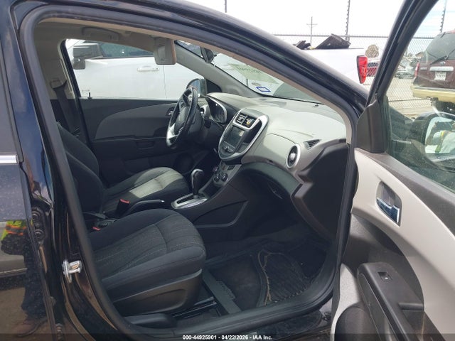 Aukcja sprzedaży 2018 Chevrolet Sonic Lt Auto, vin: 1G1JD5SH3J4125747, numer aukcji: 44925901
