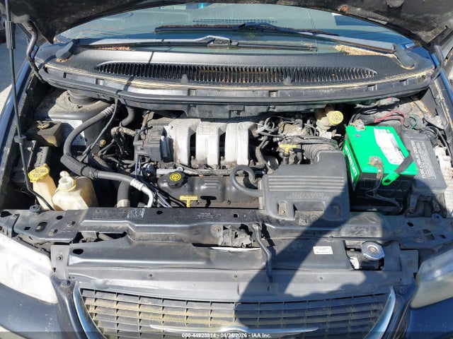 Продажа на аукционе авто 2000 Chrysler Town & Country Limited, vin: 1C4GT64L6YB658693, номер лота: 44925914