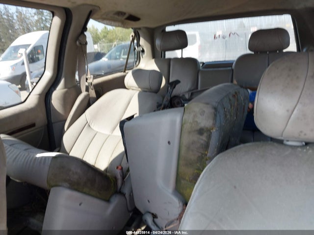 Продажа на аукционе авто 2000 Chrysler Town & Country Limited, vin: 1C4GT64L6YB658693, номер лота: 44925914