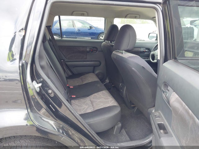Scion XB 2014 JTLZE4FE2EJ065960 Image 8