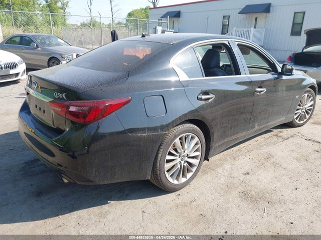 44925935 :رقم المزاد ، JN1EV7AR4JM443455 vin ، 2018 Infiniti Q50 3.0t Luxe مزاد بيع