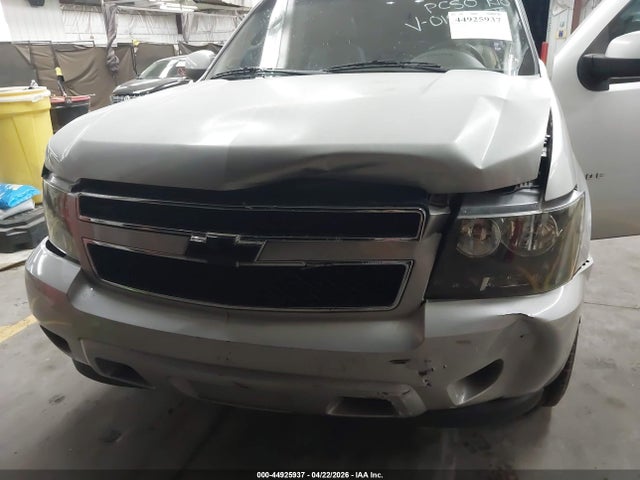 Aukcja sprzedaży 2011 Chevrolet Tahoe Lt, vin: 1GNSCBE08BR240181, numer aukcji: 44925937