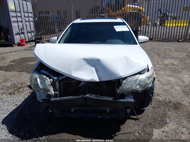 44925940 :رقم المزاد ، 4T1BF1FK6CU142996 vin ، 2012 Toyota Camry Se مزاد بيع