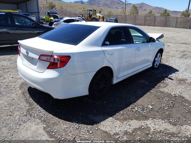 44925940 :رقم المزاد ، 4T1BF1FK6CU142996 vin ، 2012 Toyota Camry Se مزاد بيع