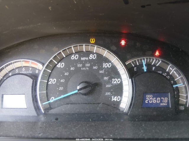 44925940 :رقم المزاد ، 4T1BF1FK6CU142996 vin ، 2012 Toyota Camry Se مزاد بيع