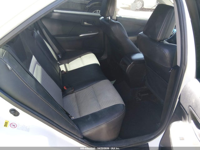 44925940 :رقم المزاد ، 4T1BF1FK6CU142996 vin ، 2012 Toyota Camry Se مزاد بيع