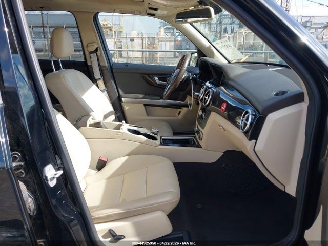 2015 Mercedes-benz Glk 350 მანქანა იყიდება აუქციონზე, vin: WDCGG5HB3FG352173, აუქციონის ნომერი: 44925950