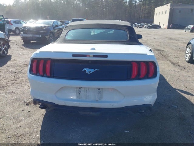 Ford Mustang Ecoboost Premium 2020 1FATP8UH2L5125568 Image 17