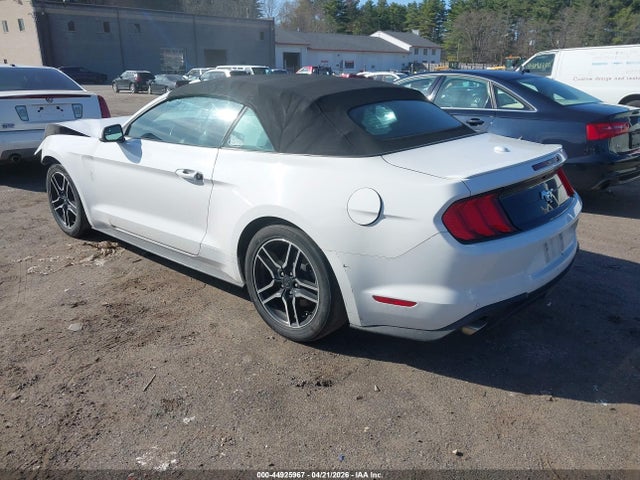 Ford Mustang Ecoboost Premium 2020 1FATP8UH2L5125568 Image 3
