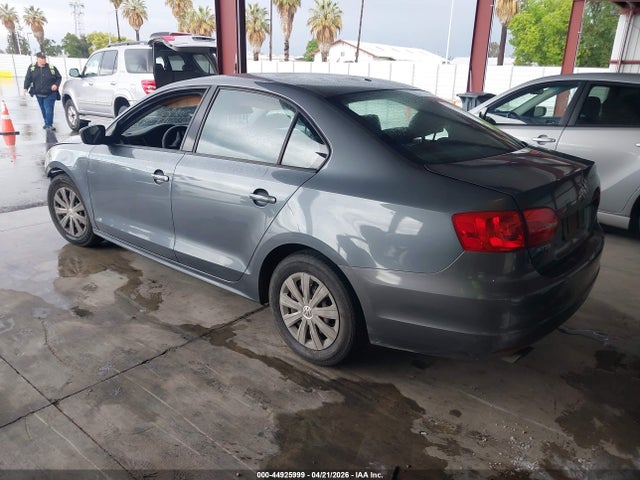 2011 Volkswagen Jetta 2.0l S მანქანა იყიდება აუქციონზე, vin: 3VW1K7AJ3BM056056, აუქციონის ნომერი: 44925999