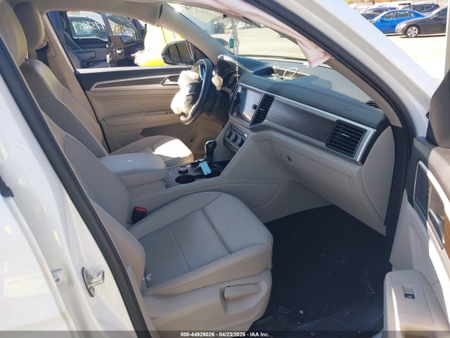 44926026 :رقم المزاد ، 1V2LP2CA0MC583679 vin ، 2021 Volkswagen Atlas 2.0t Se مزاد بيع