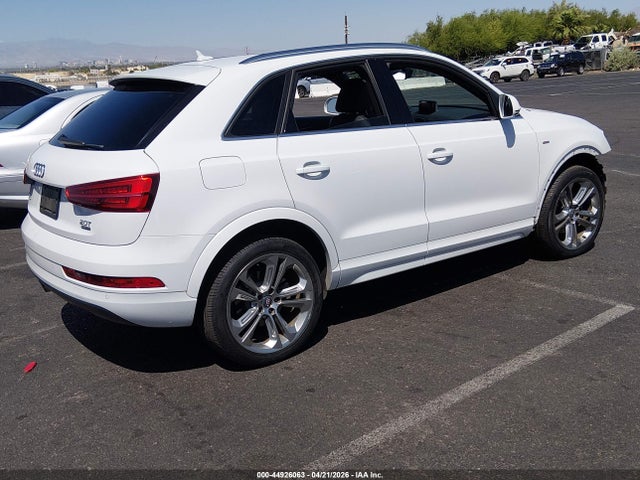 WA1JCCFS5JR002985 Audi Q3 2.0t Premium/2.0t Sport Premium
