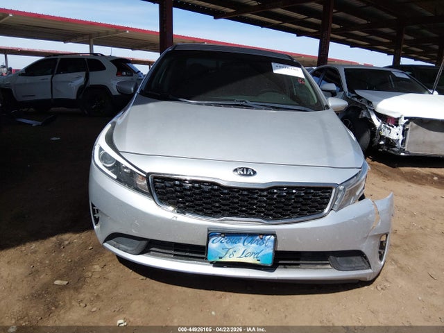 Продаж на аукціоні авто 2017 Kia Forte Lx, vin: 3KPFL4A79HE147800, номер лоту: 44926105