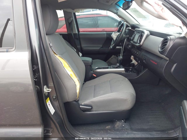 Aukcja sprzedaży 2017 Toyota Tacoma Sr5 V6, vin: 5TFDZ5BN6HX016137, numer aukcji: 44926178