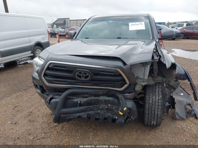 Aukcja sprzedaży 2017 Toyota Tacoma Sr5 V6, vin: 5TFDZ5BN6HX016137, numer aukcji: 44926178