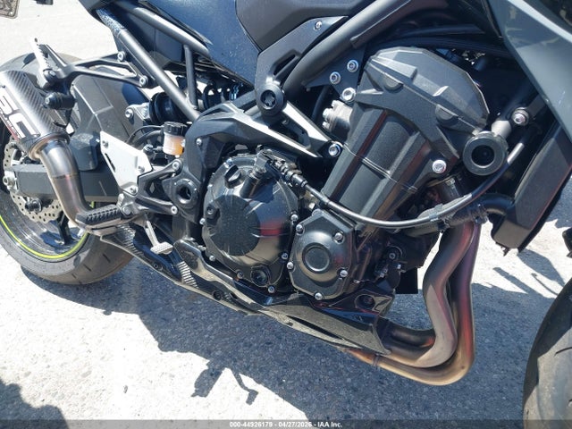 ML5ZRDF19RDA69664 Kawasaki Zr900 F