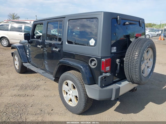 44926204 :رقم المزاد ، 1C4BJWEG8CL100879 vin ، 2012 Jeep Wrangler Unlimited Sahara مزاد بيع