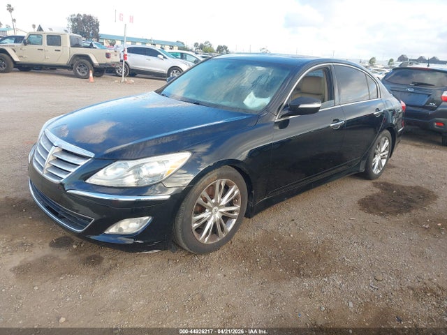Hyundai Genesis 3.8 2014 KMHGC4DD3EU264786 Image 2