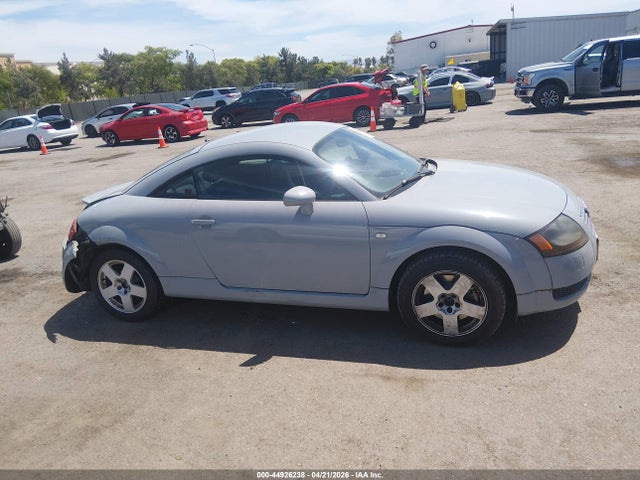 44926238 :رقم المزاد ، TRUSX28N011033257 vin ، 2001 Audi Tt مزاد بيع