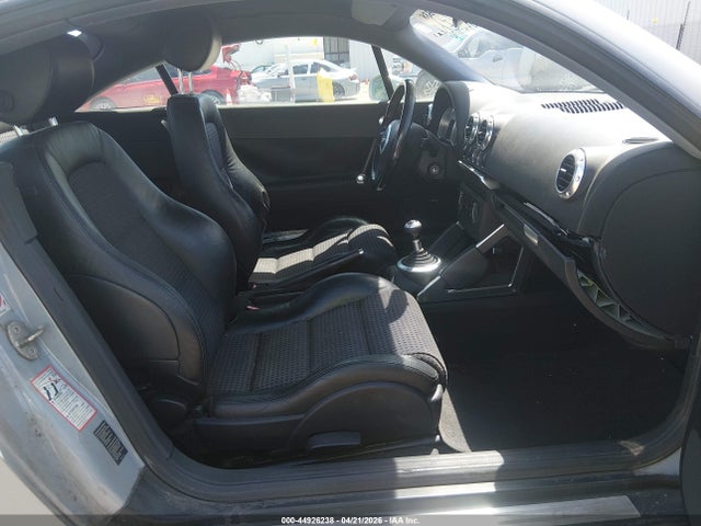 44926238 :رقم المزاد ، TRUSX28N011033257 vin ، 2001 Audi Tt مزاد بيع