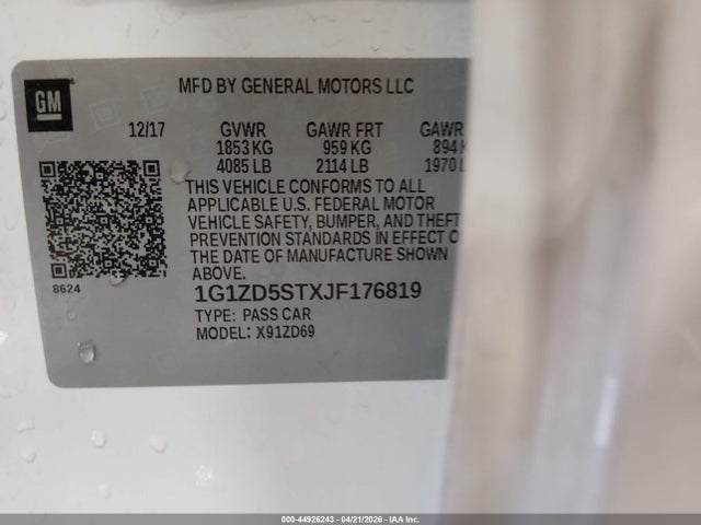 1G1ZD5STXJF176819 Chevrolet MALIBU LT