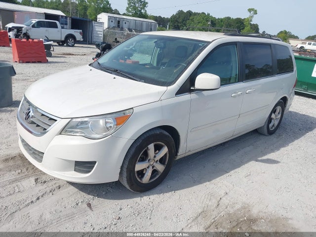 2011 Volkswagen Routan Se მანქანა იყიდება აუქციონზე, vin: 2V4RW3DG3BR626137, აუქციონის ნომერი: 44926245