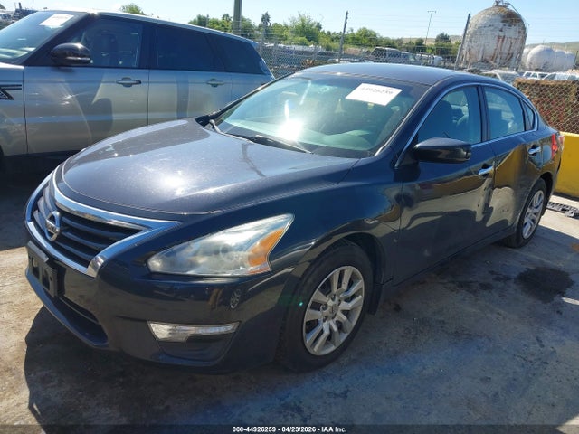 Nissan Altima 2.5 S 2015 1N4AL3AP2FC413608 Image 2