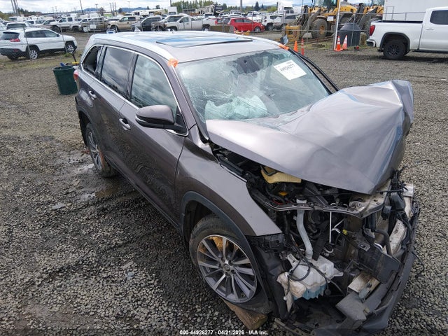 5TDJGRFH5KS059756 Toyota Highlander Hybrid Xle