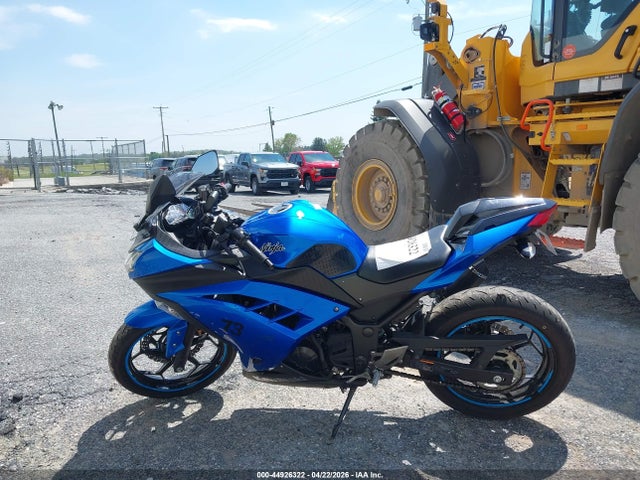 2017 Kawasaki Ex300 B მანქანა იყიდება აუქციონზე, vin: JKAEX8B10HDA36276, აუქციონის ნომერი: 44926322