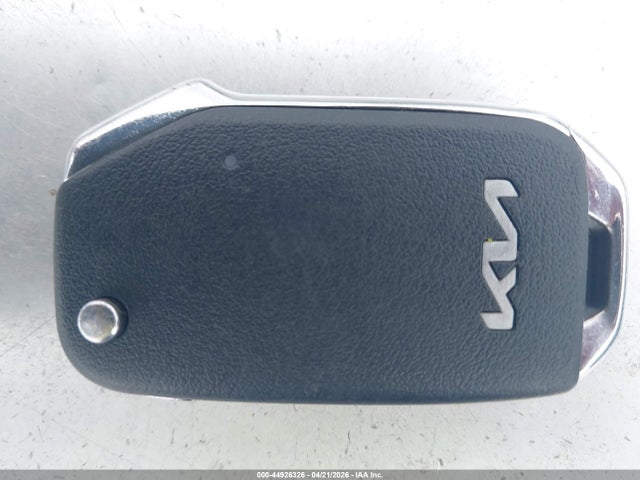 44926326 :رقم المزاد ، 3KPF24AD4PE670892 vin ، 2023 Kia Forte Lxs مزاد بيع