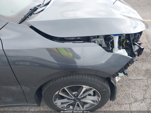 44926326 :رقم المزاد ، 3KPF24AD4PE670892 vin ، 2023 Kia Forte Lxs مزاد بيع