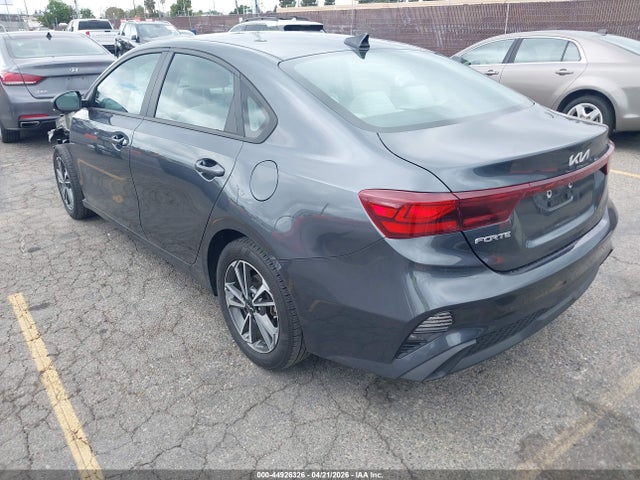 44926326 :رقم المزاد ، 3KPF24AD4PE670892 vin ، 2023 Kia Forte Lxs مزاد بيع