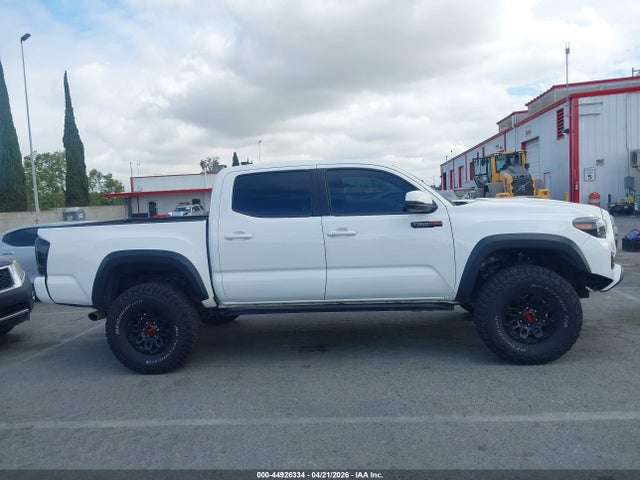 5TFCZ5AN2KX205839 Toyota Tacoma Trd Pro