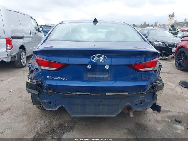 Hyundai Elantra Value Edition 2018 5NPD84LF8JH355617 Image 16