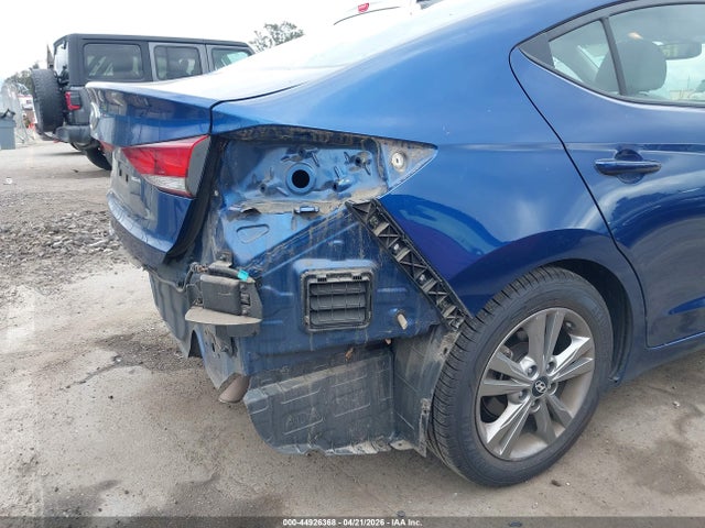 Hyundai Elantra Value Edition 2018 5NPD84LF8JH355617 Image 18