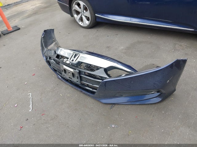 1HGCV1F95JA015505 Honda Accord Touring
