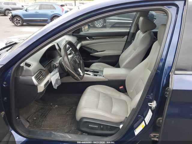1HGCV1F95JA015505 Honda Accord Touring