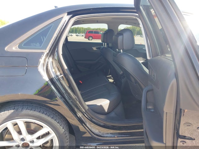 Продаж на аукціоні авто 2017 Audi A4 2.0t Season Of Audi Premium, vin: WAUDNAF45HN039231, номер лоту: 44926405