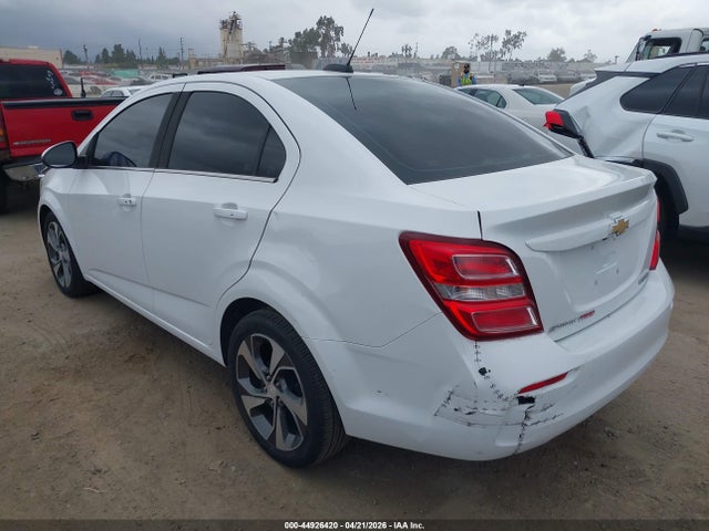 Chevrolet Sonic Premier Auto 2018 1G1JF5SB7J4105569 Image 3