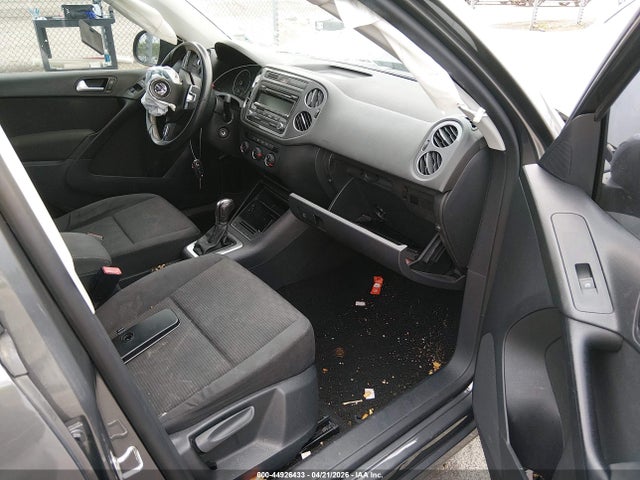44926433 :رقم المزاد ، WVGAV3AX9EW575572 vin ، 2014 Volkswagen Tiguan S مزاد بيع