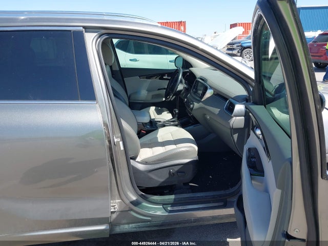Продажа на аукционе авто 2017 Kia Sorento 3.3l Sx, vin: 5XYPKDA5XHG274483, номер лота: 44926444