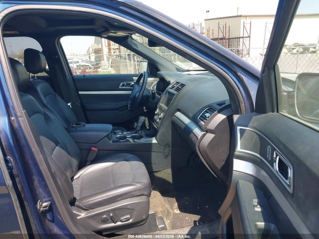 44926455 :رقم المزاد ، 1FM5K8D81HGD01910 vin ، 2017 Ford Explorer Xlt مزاد بيع