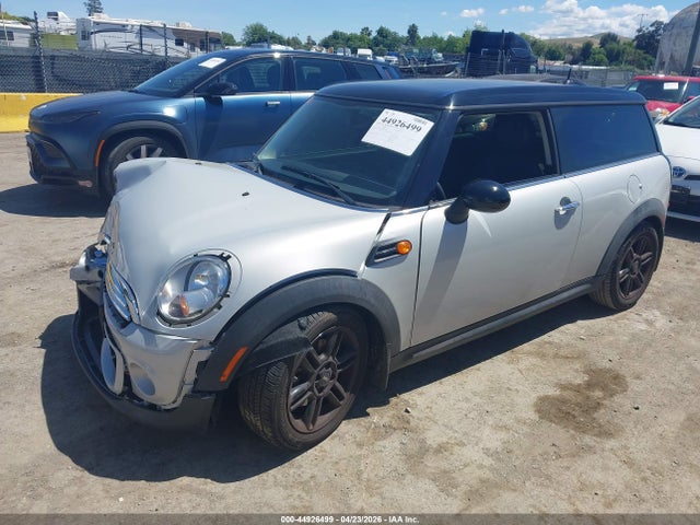 Mini Clubman Cooper 2014 WMWZF3C50ET492014 Image 2