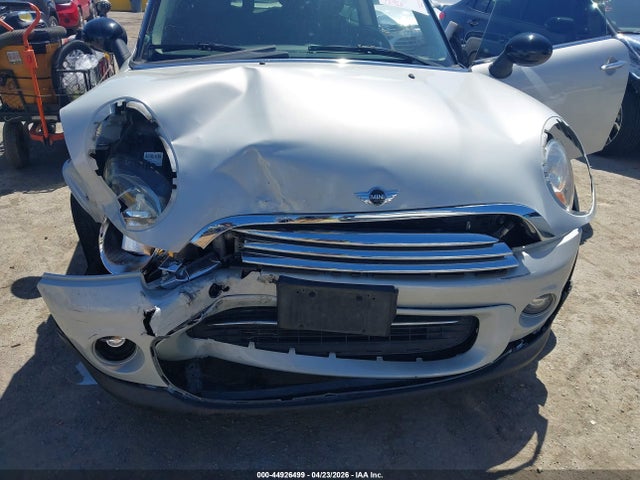 Mini Clubman Cooper 2014 WMWZF3C50ET492014 Image 6