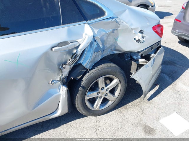 1G1ZC5ST0MF083251 Chevrolet Malibu Fwd 1fl
