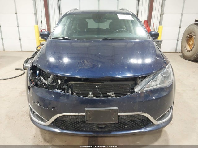 Продажа на аукционе авто 2018 Chrysler Pacifica Touring L, vin: 2C4RC1BG8JR128279, номер лота: 44926553