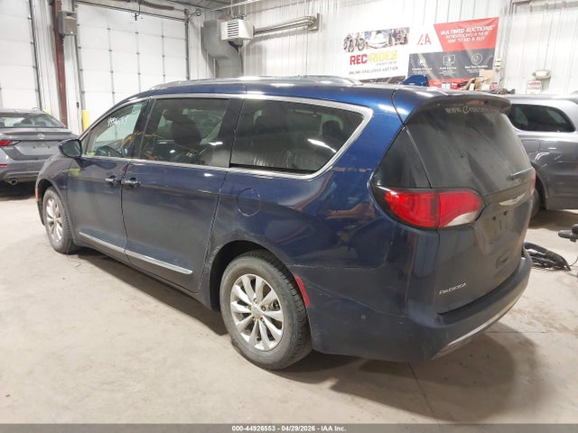 Продажа на аукционе авто 2018 Chrysler Pacifica Touring L, vin: 2C4RC1BG8JR128279, номер лота: 44926553