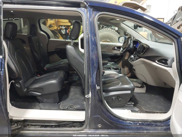 Продажа на аукционе авто 2018 Chrysler Pacifica Touring L, vin: 2C4RC1BG8JR128279, номер лота: 44926553